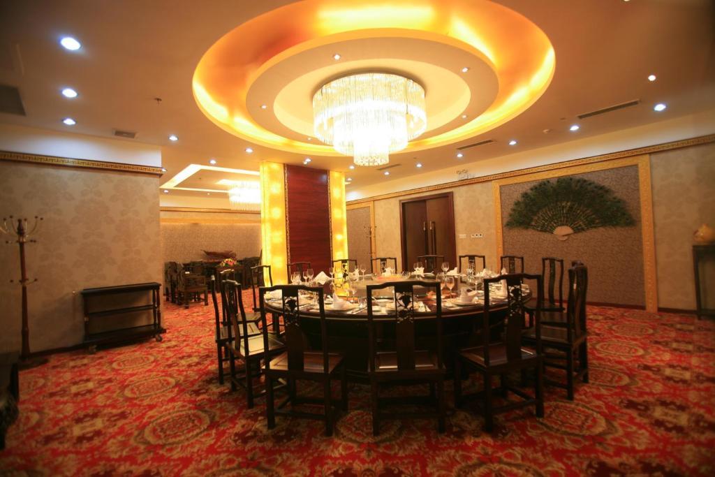 Luoyang Grand Hotel Restaurang bild